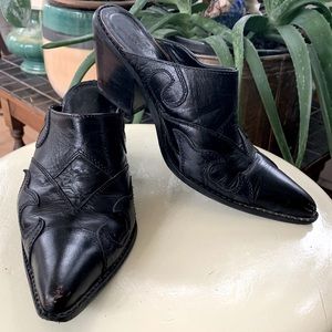 Gorgeous Vintage Leather Mules